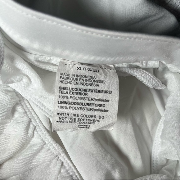 Under Armour Women's White Athletic Shorts XL - Picture 7 of 16